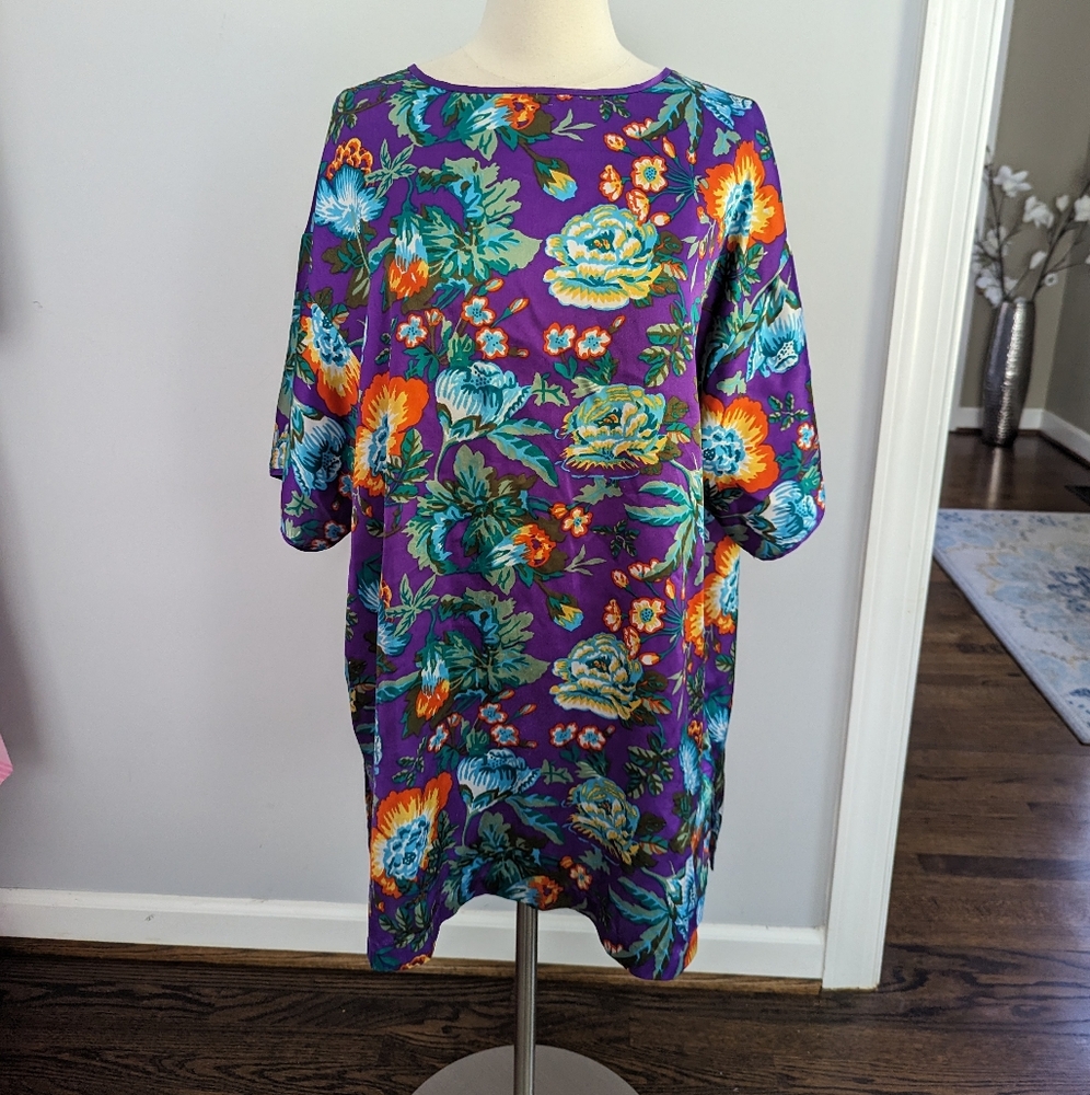 Vintage Victoria's Secret Gold Label Large Floral Purple Pajama Silky Slip